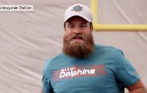 Ryan Fitzpatrick Shows Up To Dolphins Facility Looking More Like Ryan Thicksfatrick